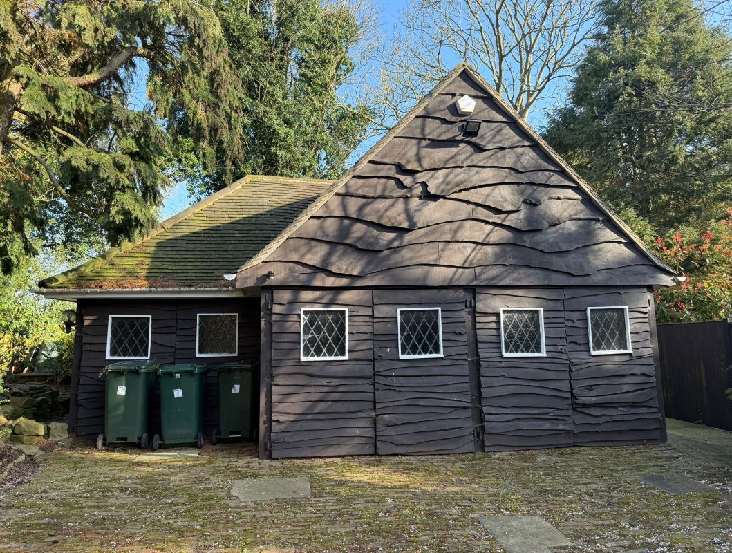 Four Trees, 149 Tollerton Lane, Tollerton, Nottingham, NG12 4FT