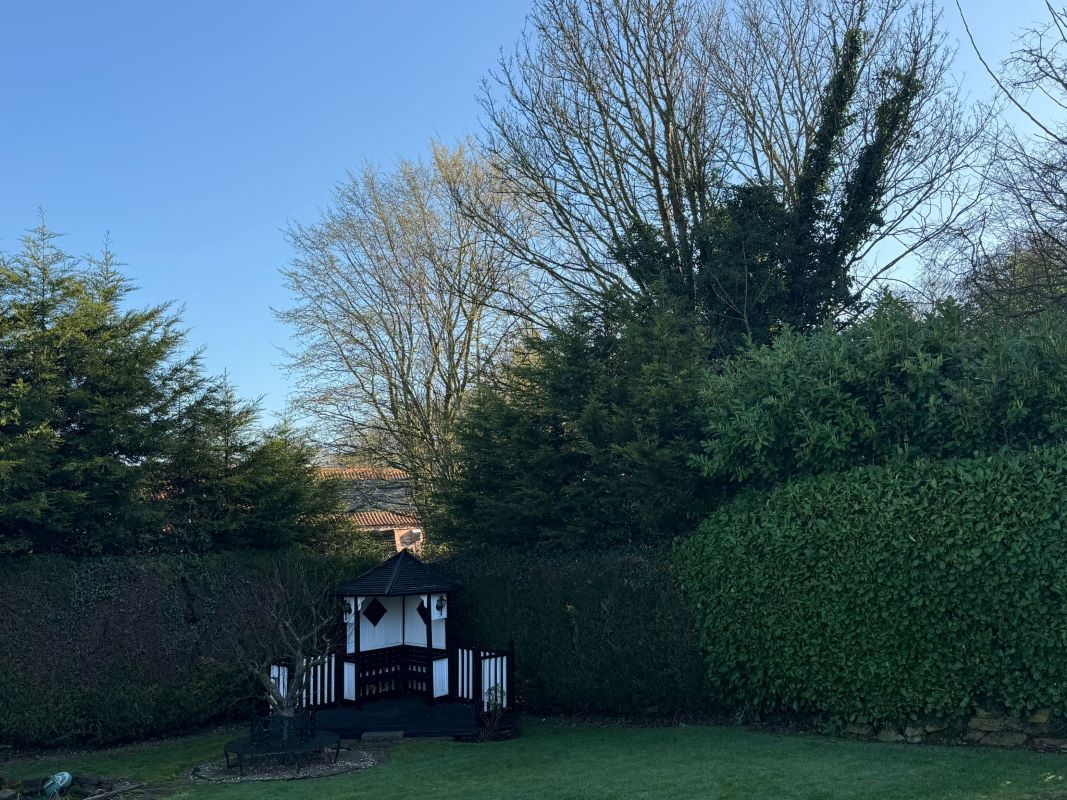 Four Trees, 149 Tollerton Lane, Tollerton, Nottingham, NG12 4FT