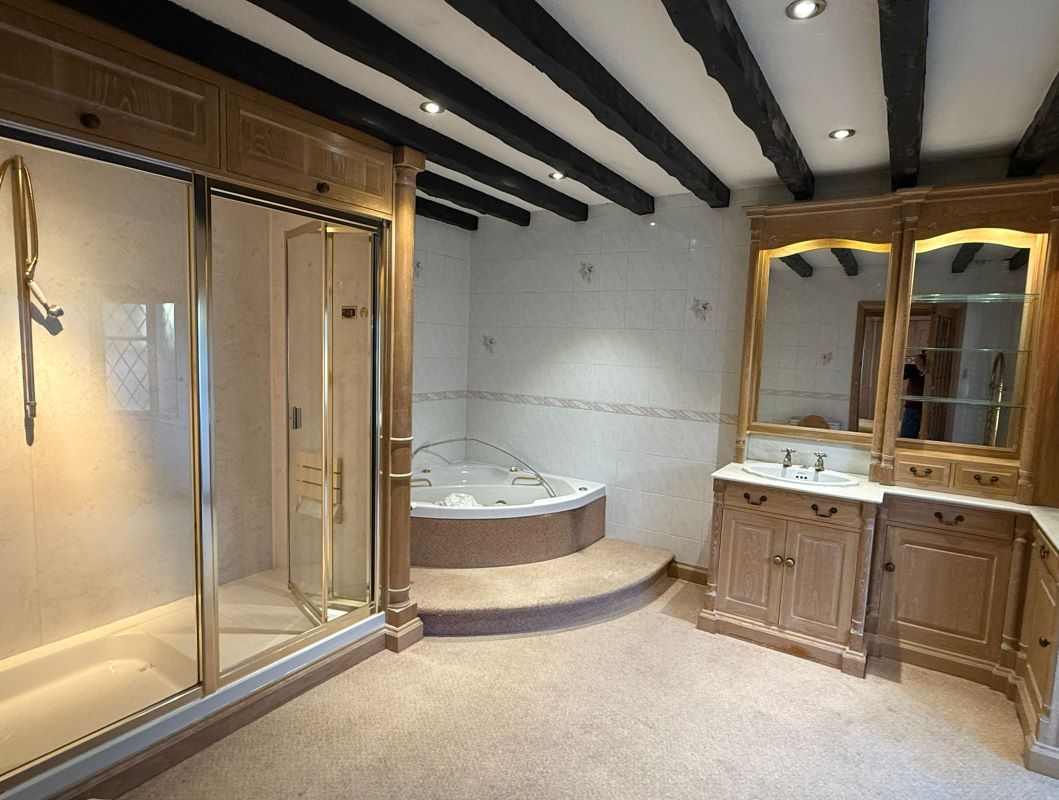 Four Trees, 149 Tollerton Lane, Tollerton, Nottingham, NG12 4FT