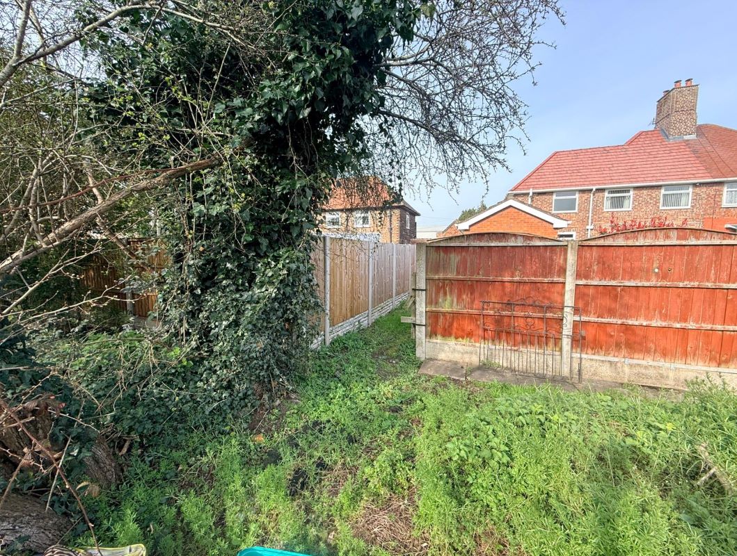Land to the rear of Port Causeway, Wirral, Merseyside, CH62 4TB