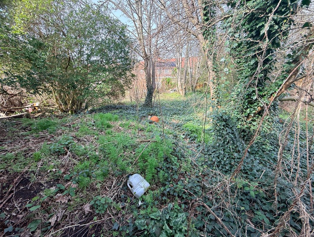 Land to the rear of Port Causeway, Wirral, Merseyside, CH62 4TB