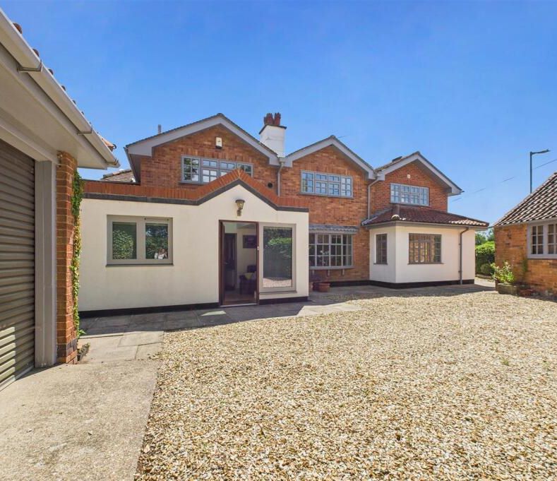 Old Bothie, Broadgate Lane, Kelham, Newark, Notts, NG23 5RZ