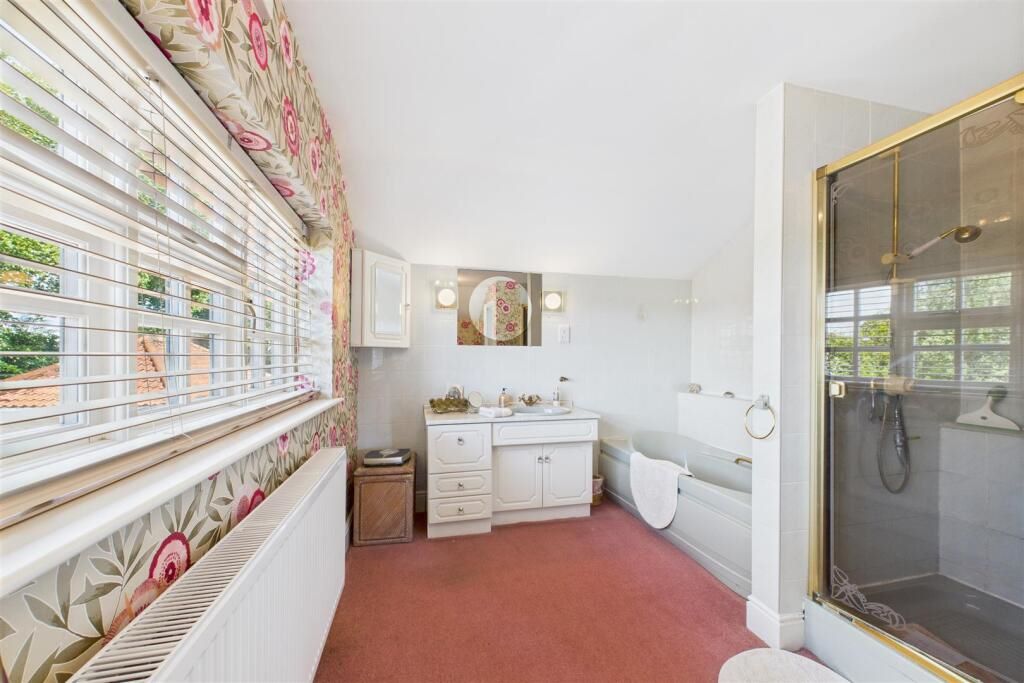 Old Bothie, Broadgate Lane, Kelham, Newark, Notts, NG23 5RZ