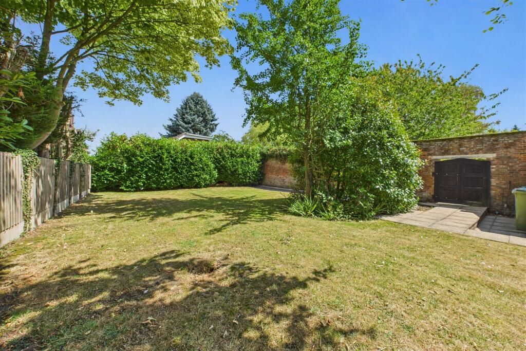 Old Bothie, Broadgate Lane, Kelham, Newark, Notts, NG23 5RZ