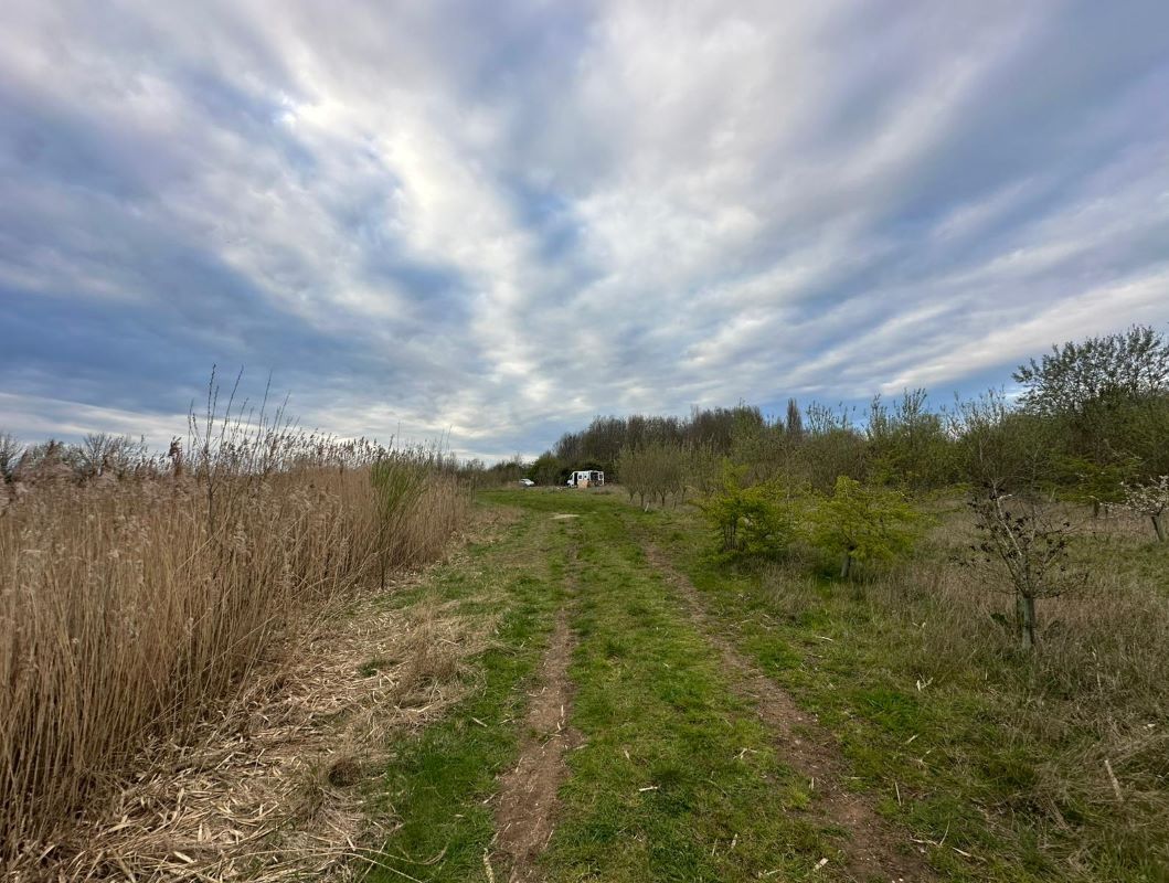 Lake and Land off Trent Lane, Long Eaton, Derbyshire, NG10 2FZ