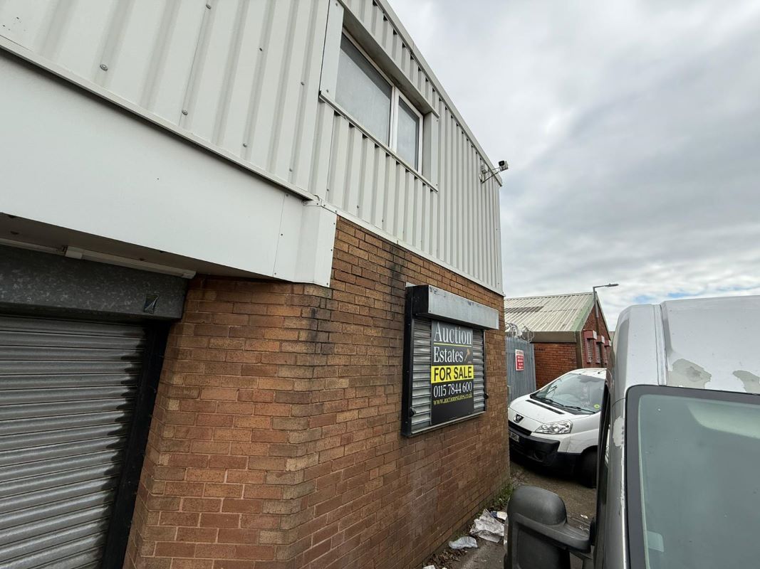 15A Buttress Way, Smethwick, West Midlands, B66 3DL