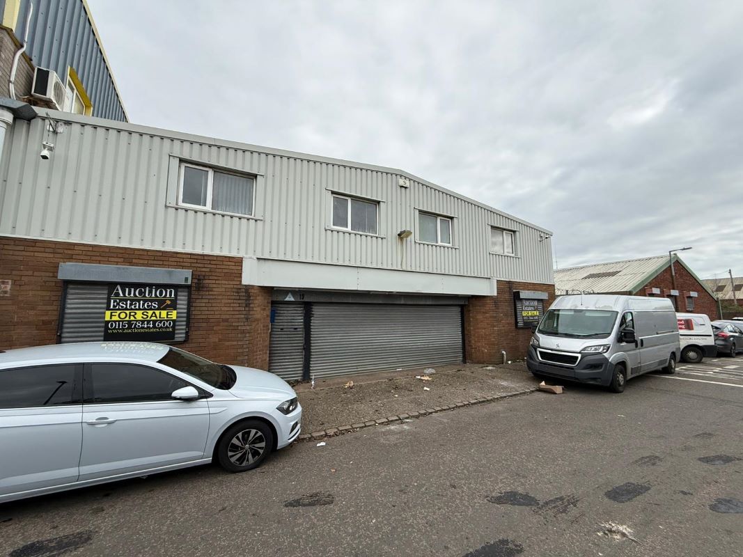 15A Buttress Way, Smethwick, West Midlands, B66 3DL
