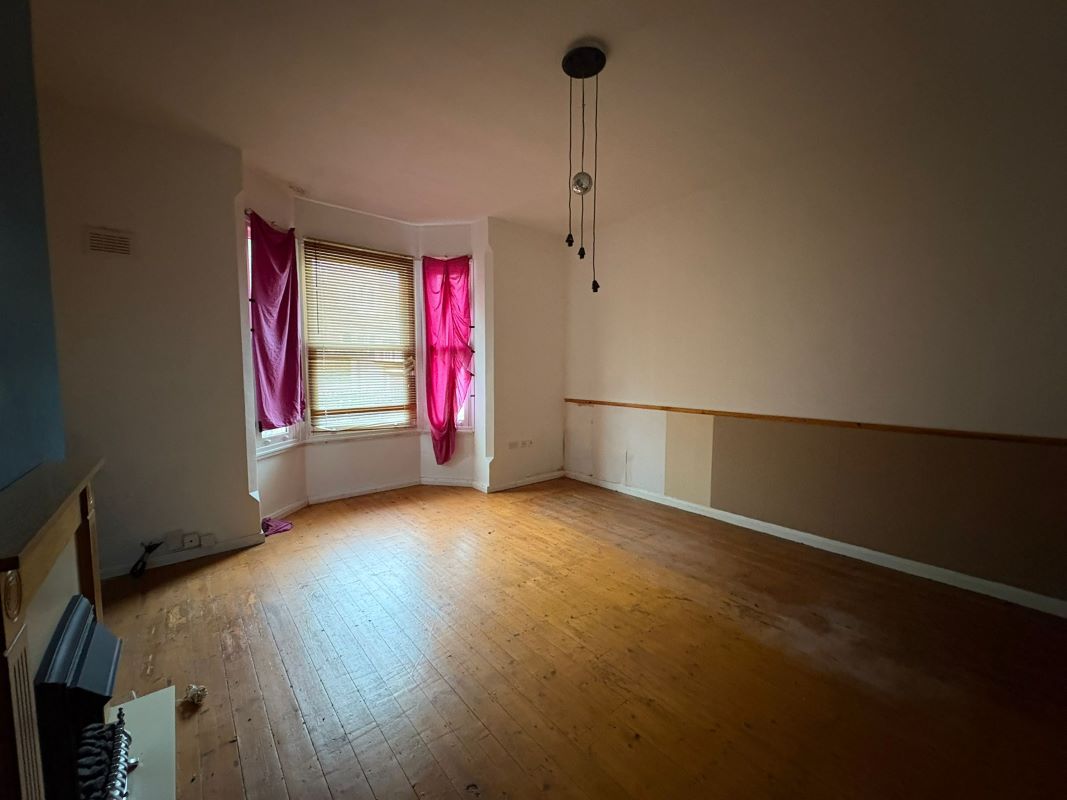 31A Burns Street & 2 Tennyson Street, Nottingham, NG7 4DS