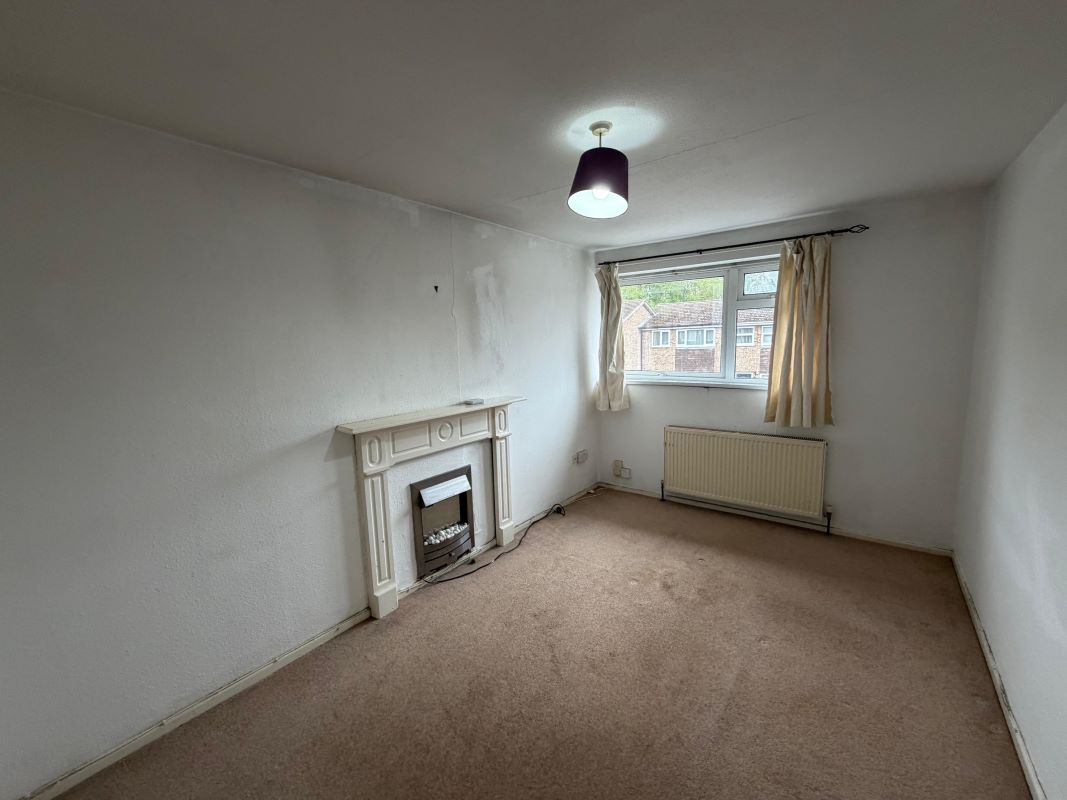 65 Bramble Drive, Nottingham, NG3 6NL