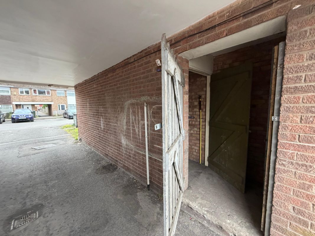 65 Bramble Drive, Nottingham, NG3 6NL