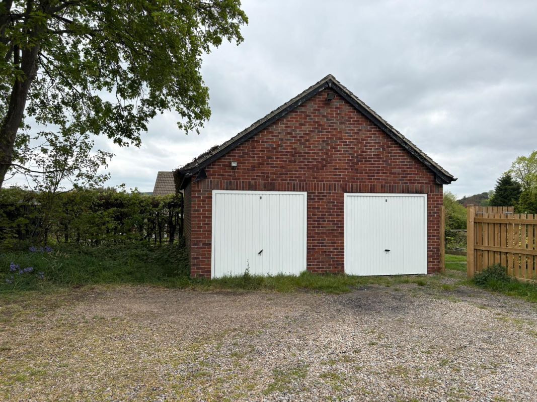 18 Tivy Dale, Cawthorne, Barnsley, South Yorkshire, S75 4EH