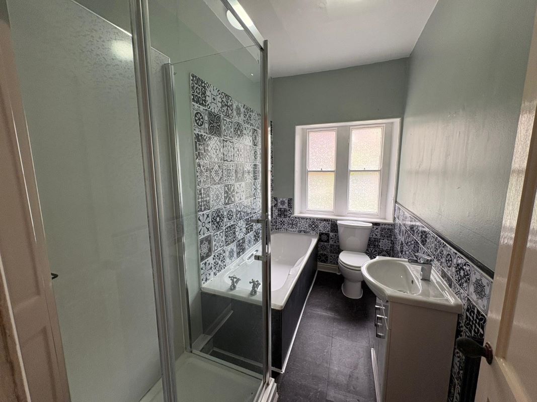18 Tivy Dale, Cawthorne, Barnsley, South Yorkshire, S75 4EH