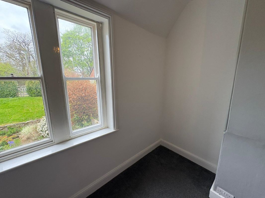 18 Tivy Dale, Cawthorne, Barnsley, South Yorkshire, S75 4EH