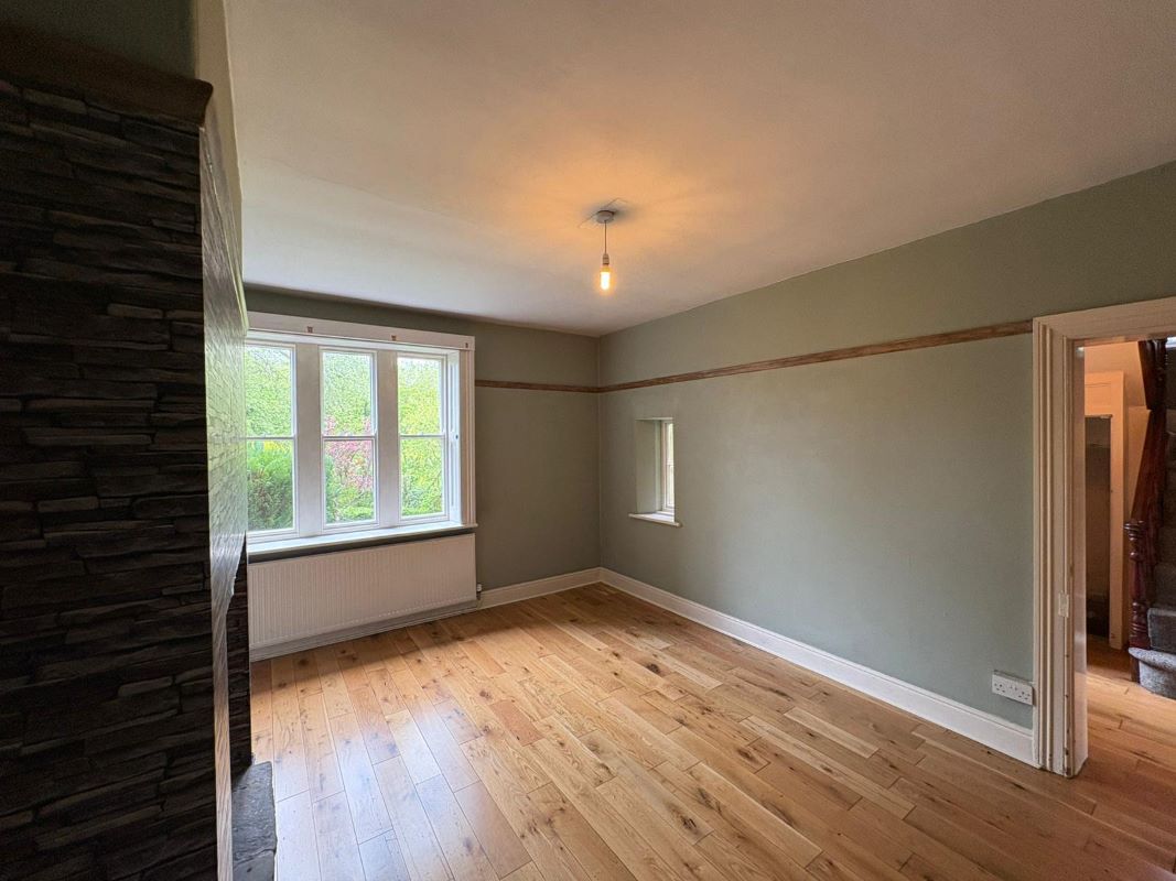 18 Tivy Dale, Cawthorne, Barnsley, South Yorkshire, S75 4EH