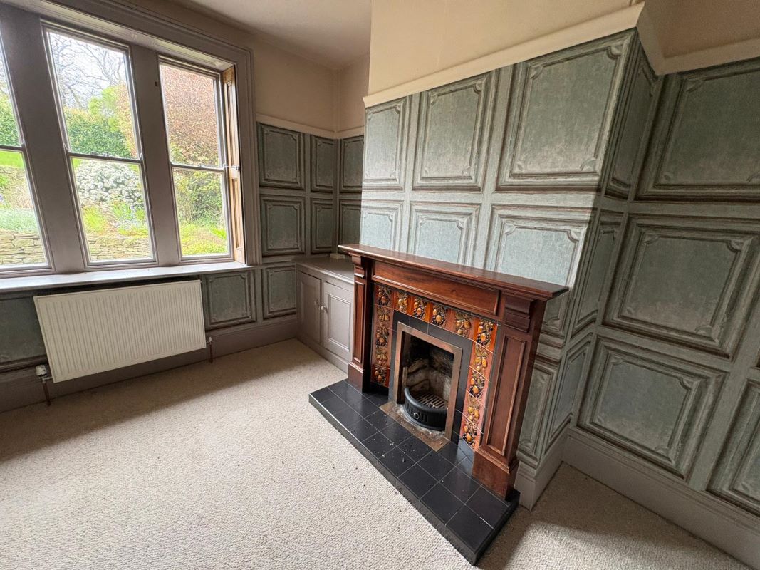 18 Tivy Dale, Cawthorne, Barnsley, South Yorkshire, S75 4EH