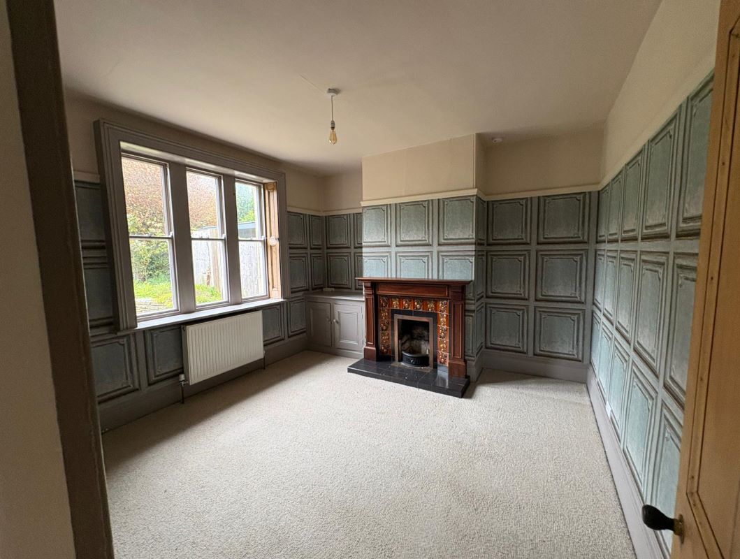 18 Tivy Dale, Cawthorne, Barnsley, South Yorkshire, S75 4EH