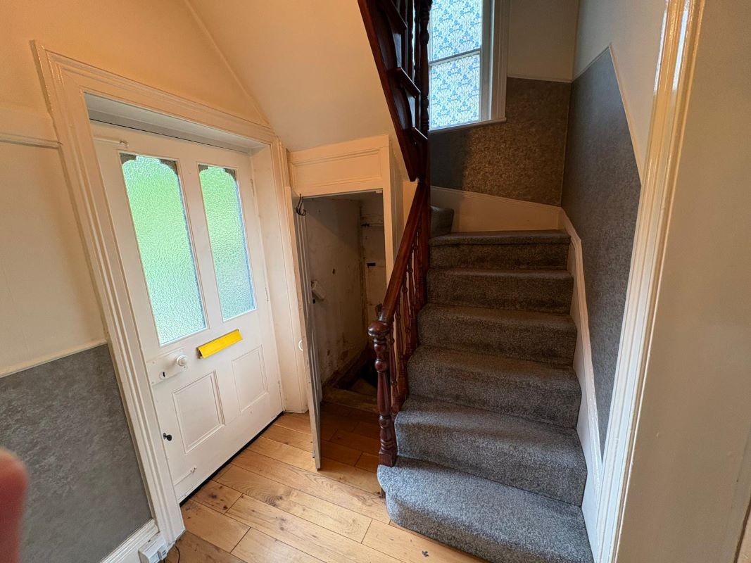 18 Tivy Dale, Cawthorne, Barnsley, South Yorkshire, S75 4EH