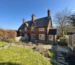 18 Tivy Dale, Cawthorne, Barnsley, South Yorkshire, S75 4EH