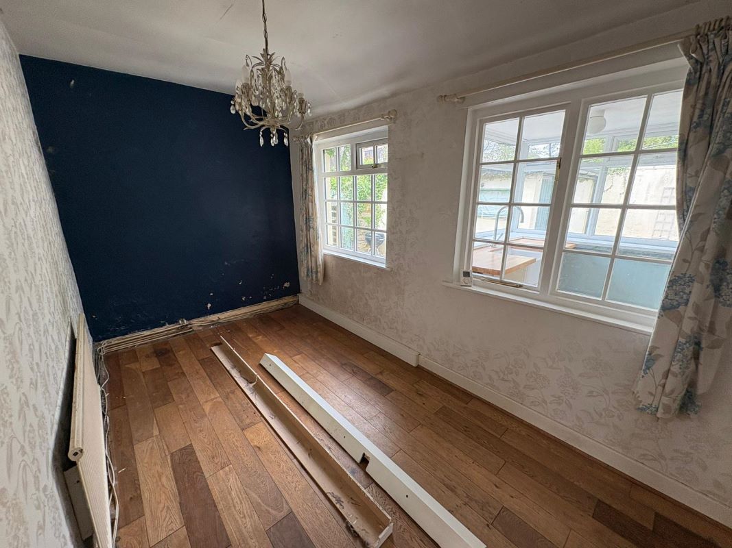 South Lodge The Park, Cawthorne, Barnsley, South Yorkshire, S75 4EL
