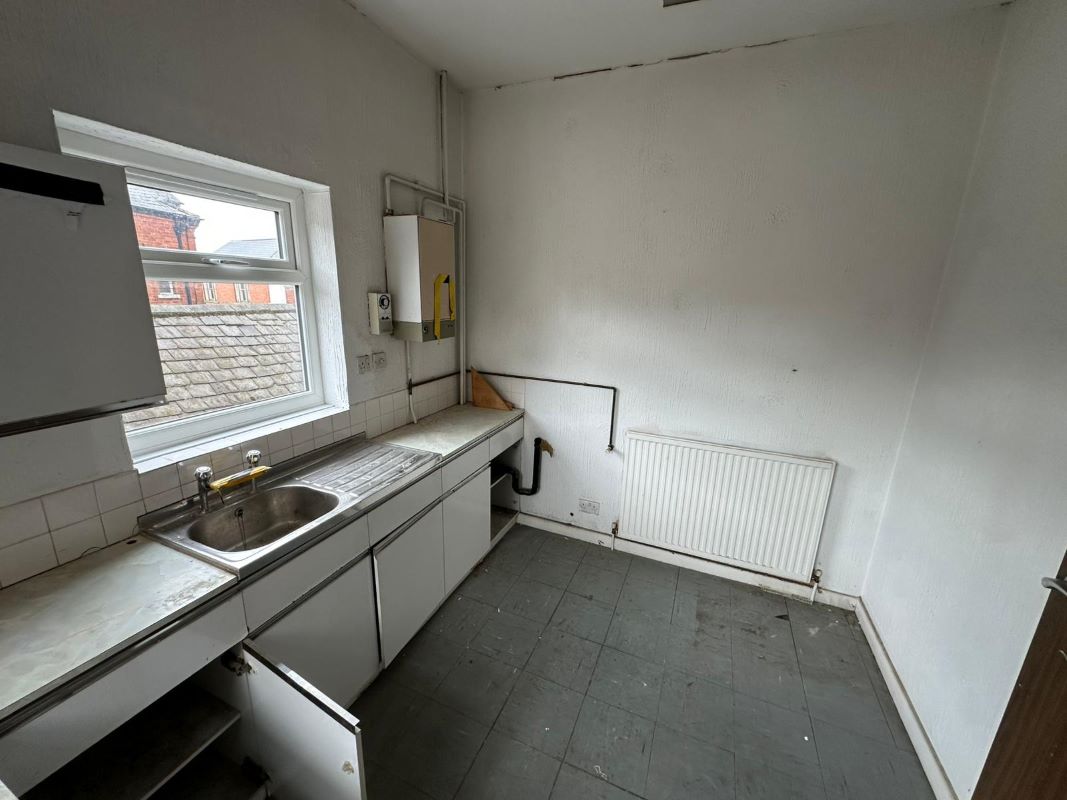 6-8 Commercial Road, Bulwell, Nottingham, NG6 8HA