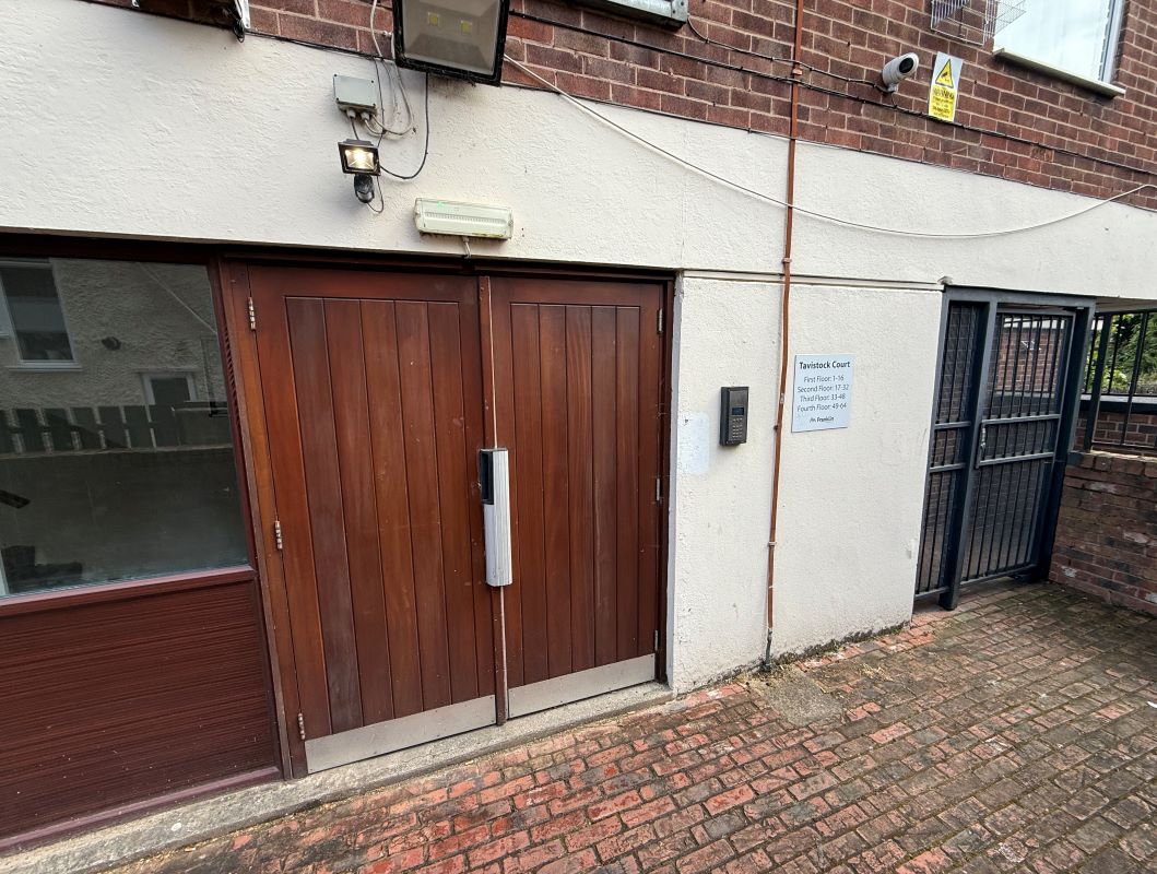 36 Tavistock Court, Nottingham, NG5 2EH