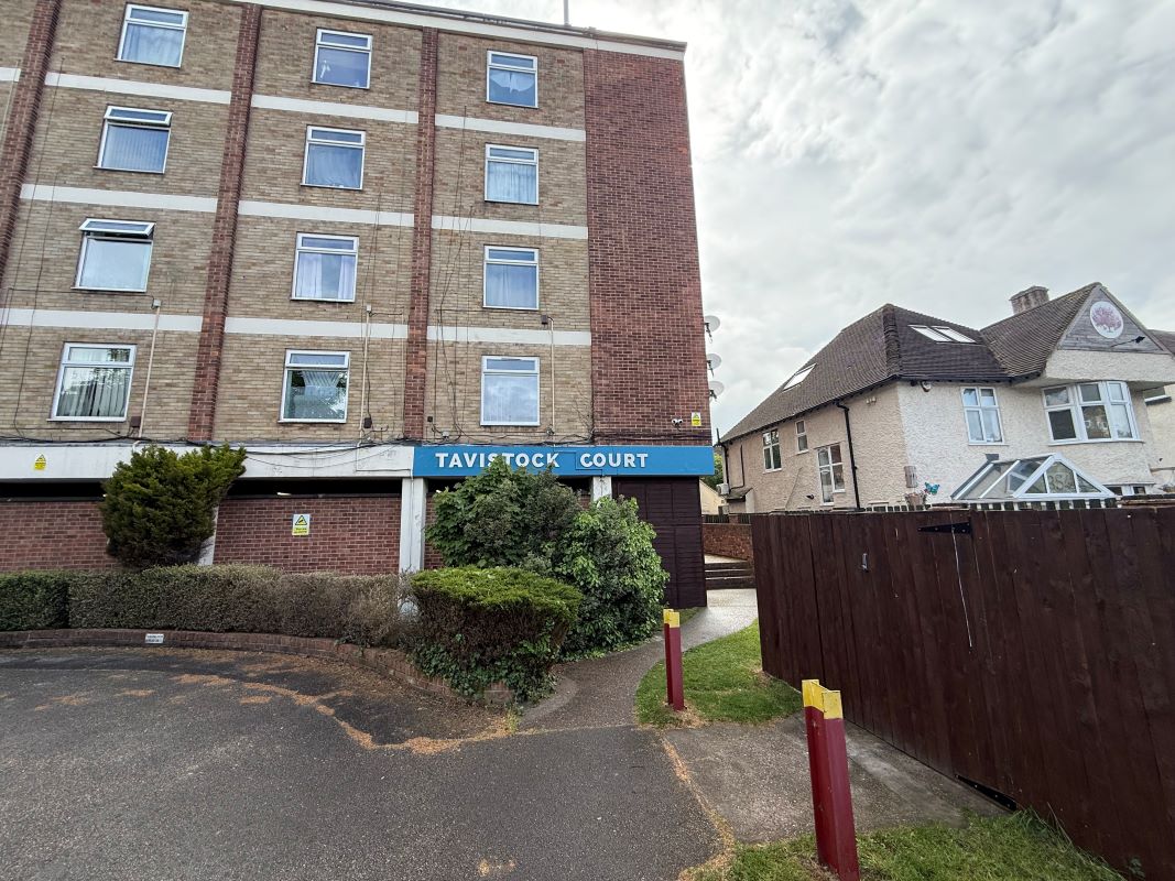 36 Tavistock Court, Nottingham, NG5 2EH