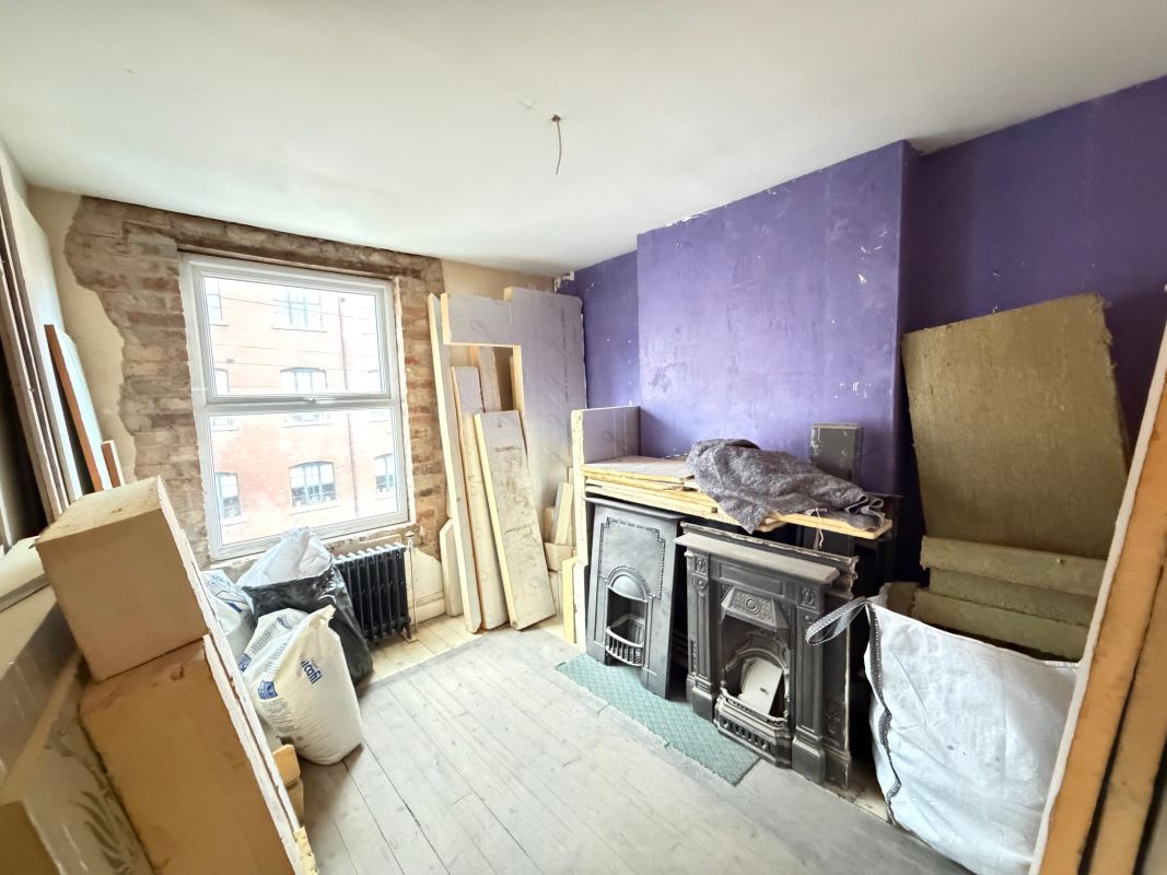 48 Burton Road, Carlton, Nottingham, NG4 3DH