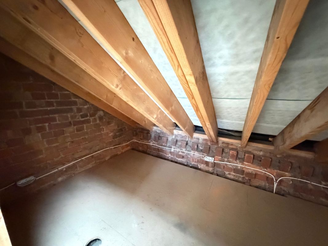 48 Burton Road, Carlton, Nottingham, NG4 3DH