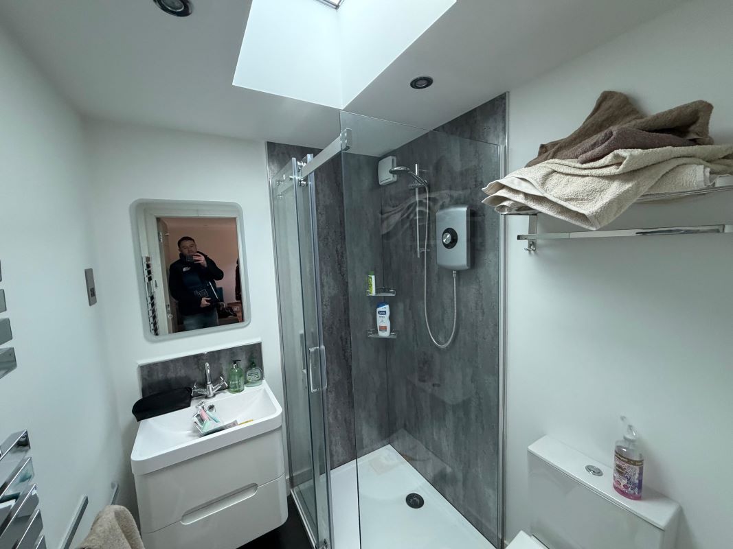 48 Burton Road, Carlton, Nottingham, NG4 3DH