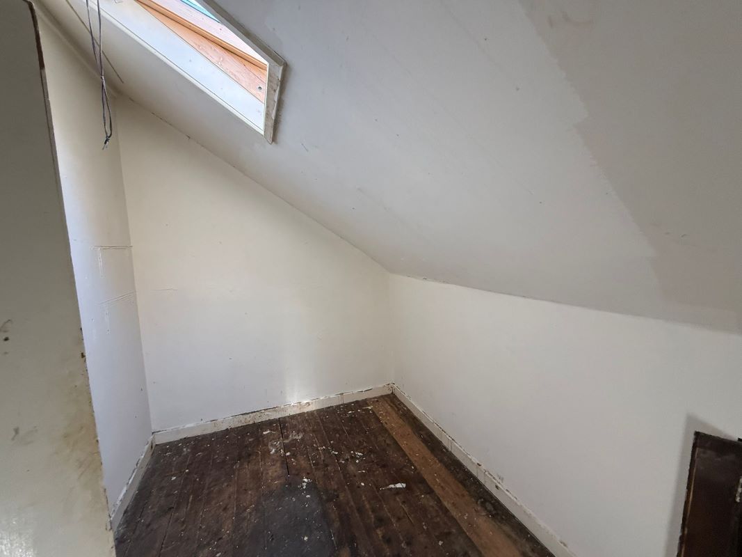 11A Albany Road, Nottingham, NG7 7LX