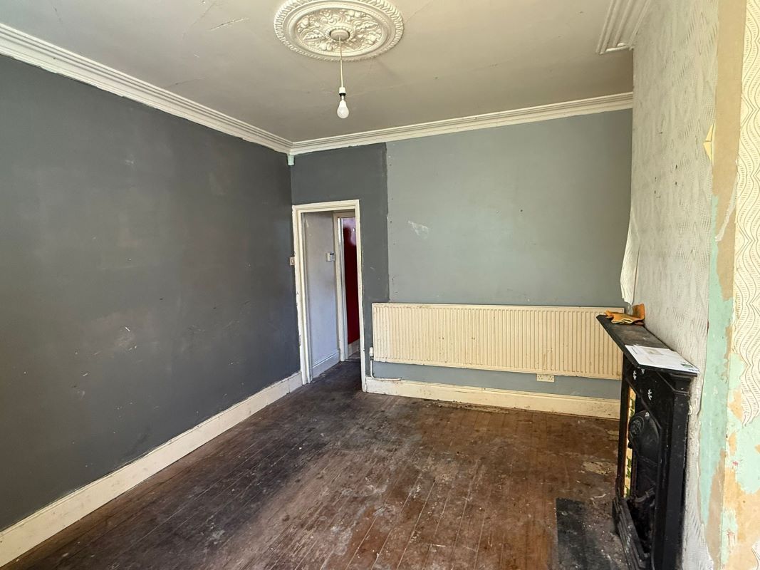 11A Albany Road, Nottingham, NG7 7LX