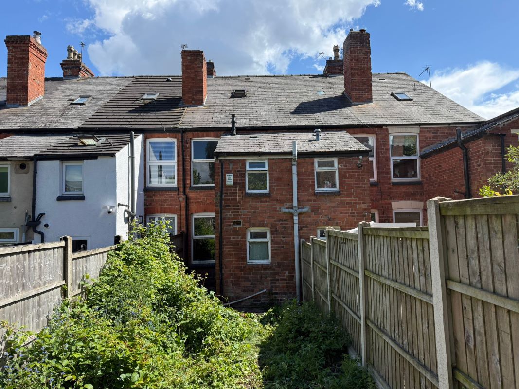 11A Albany Road, Nottingham, NG7 7LX