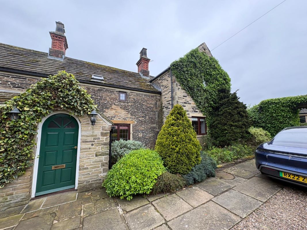 Holly Hock Cottage, Raw Green, Cawthorne, Barnsley, South Yorkshire, S75 4AW
