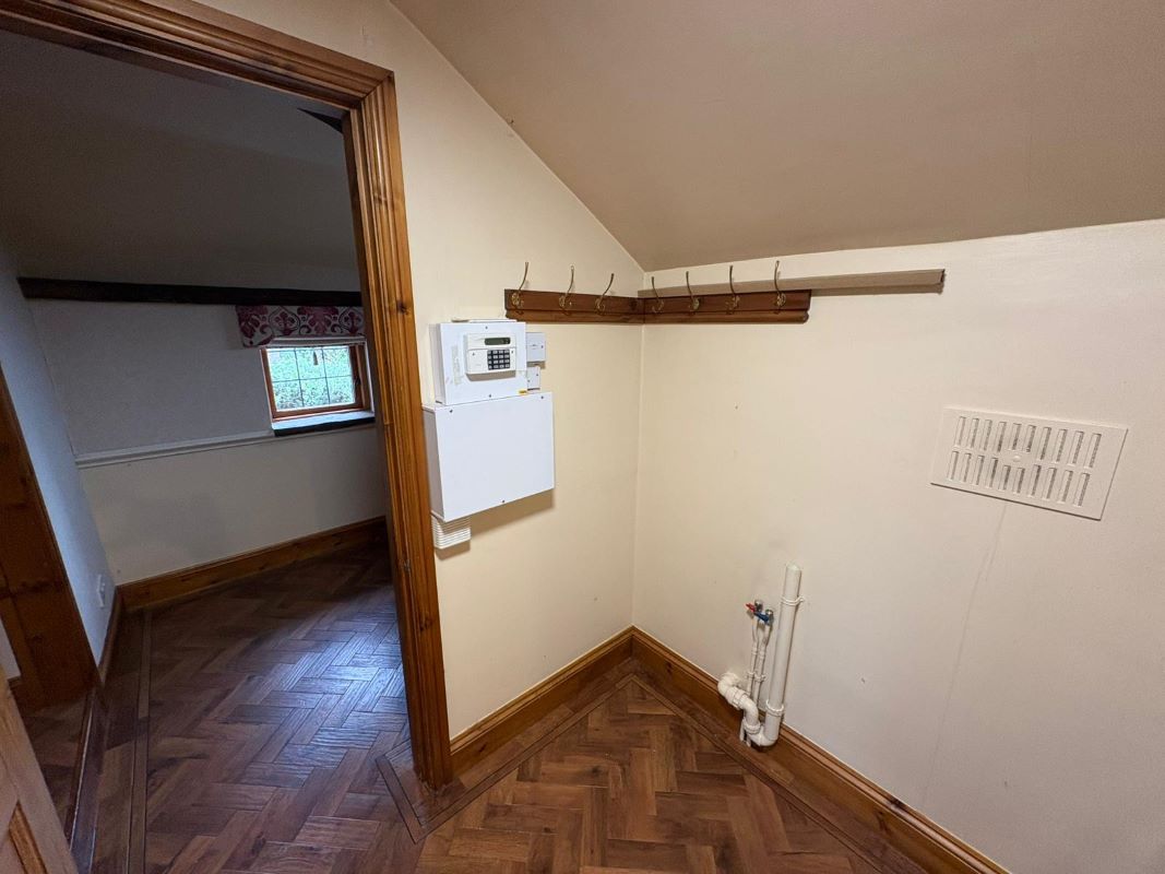 Holly Hock Cottage, Raw Green, Cawthorne, Barnsley, South Yorkshire, S75 4AW