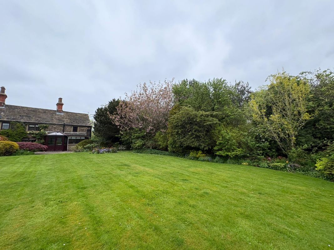 Holly Hock Cottage, Raw Green, Cawthorne, Barnsley, South Yorkshire, S75 4AW