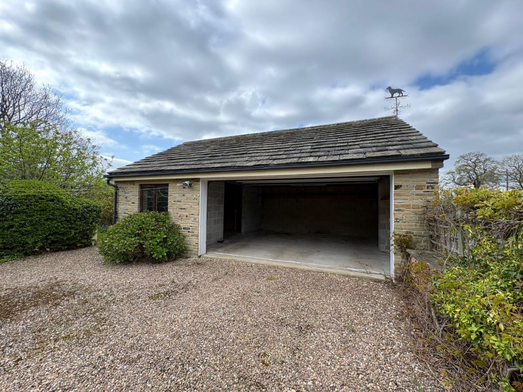 Holly Hock Cottage, Raw Green, Cawthorne, Barnsley, South Yorkshire, S75 4AW