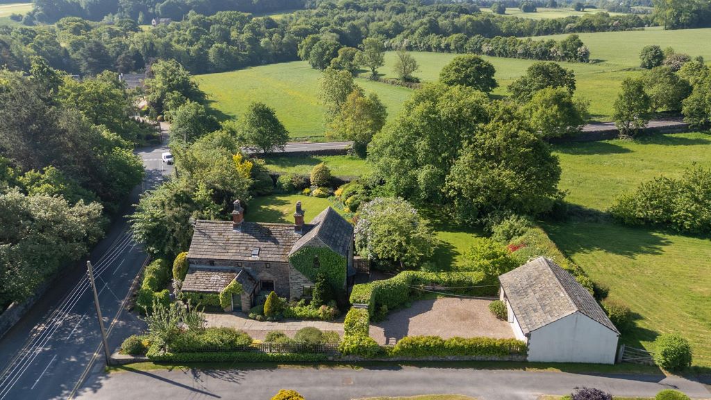 Holly Hock Cottage, Raw Green, Cawthorne, Barnsley, South Yorkshire, S75 4AW