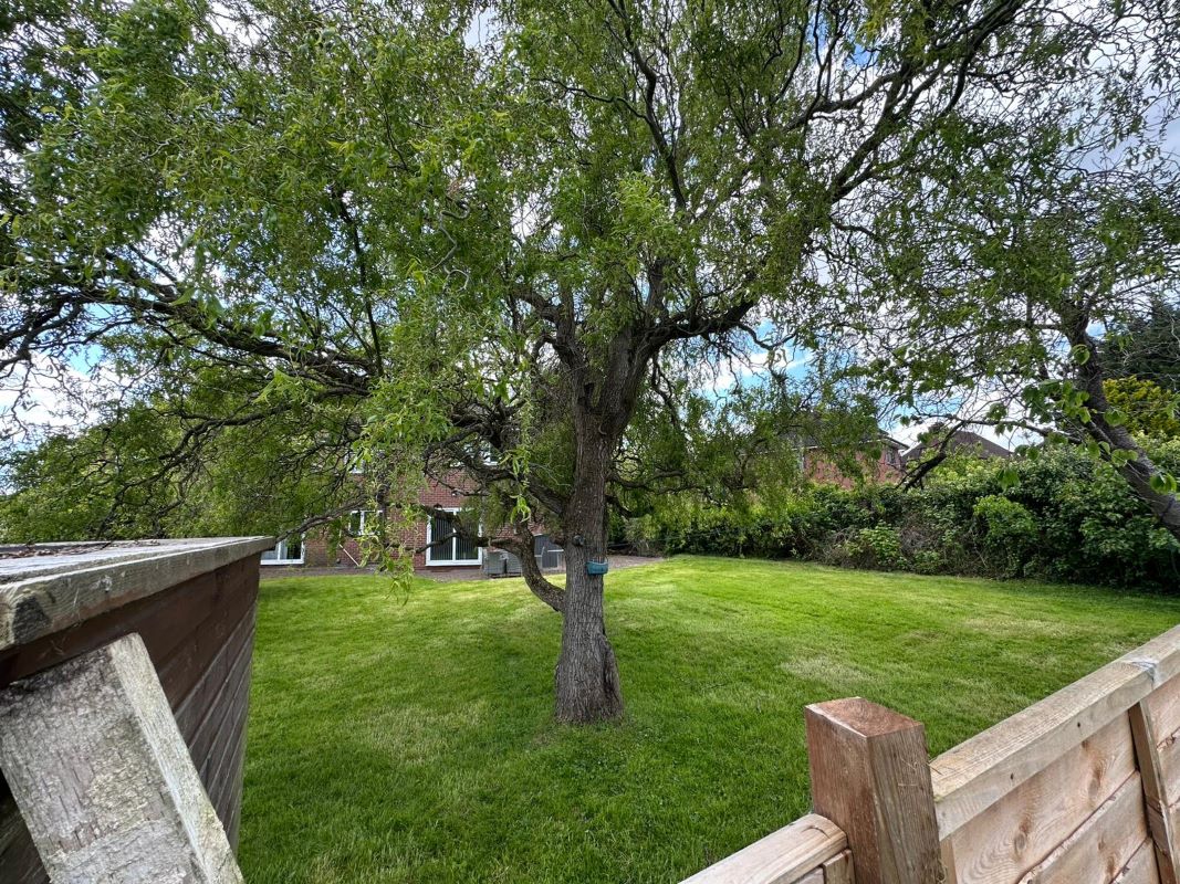 Land off Farm Close, Solihull, West Midlands, B92 9ES