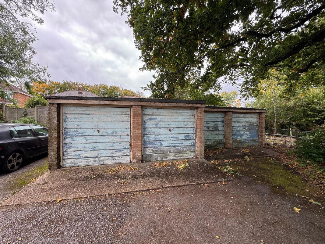 6 Lock-up Garages Julian Court, 147 Woodmill Lane, Southampton, Hampshire, SO18 2PG