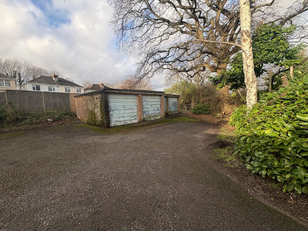 6 Lock-up Garages Julian Court, 147 Woodmill Lane, Southampton, Hampshire, SO18 2PG