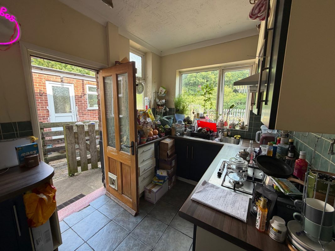 32 Whittier Road, Nottingham, NG2 4AS