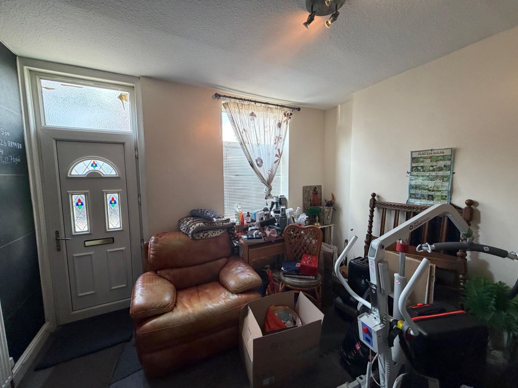 32 Whittier Road, Nottingham, NG2 4AS