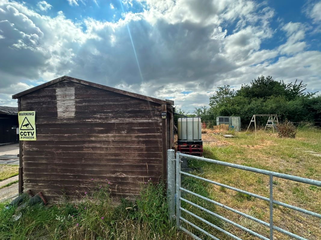 5 Acres of Land off Newark Road, Hawton, NG24 3RN