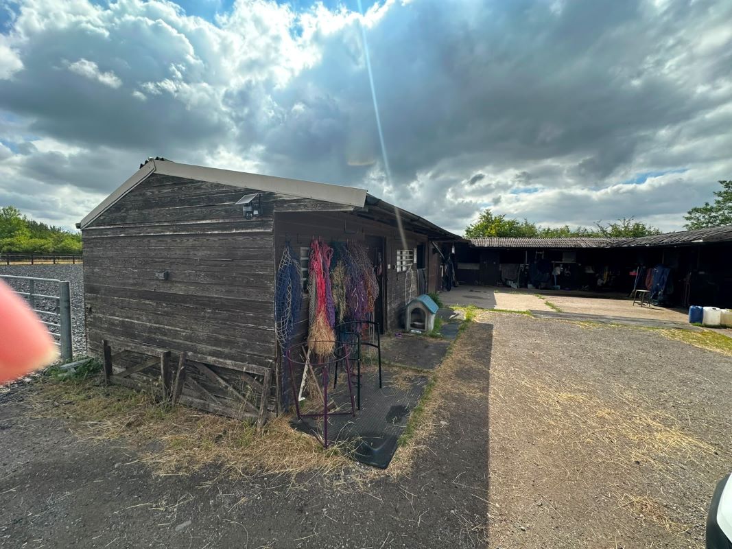 5 Acres of Land off Newark Road, Hawton, NG24 3RN