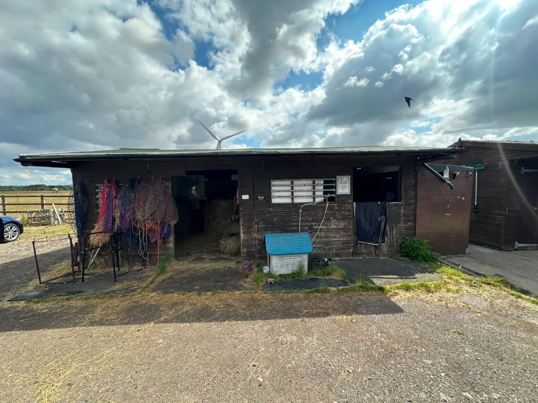 5 Acres of Land off Newark Road, Hawton, NG24 3RN