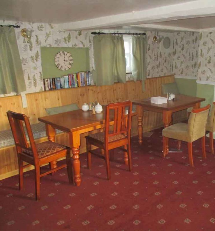 Royal Oak, 44 High Street, Collingham, Nottinghamshire, NG23 7LB