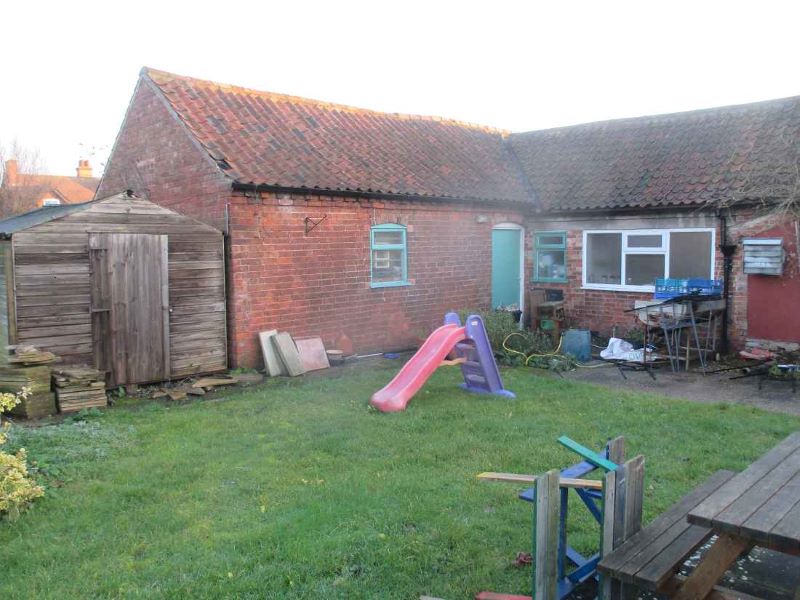 Royal Oak, 44 High Street, Collingham, Nottinghamshire, NG23 7LB