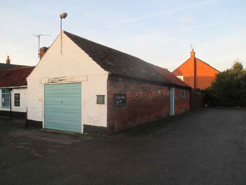 Royal Oak, 44 High Street, Collingham, Nottinghamshire, NG23 7LB