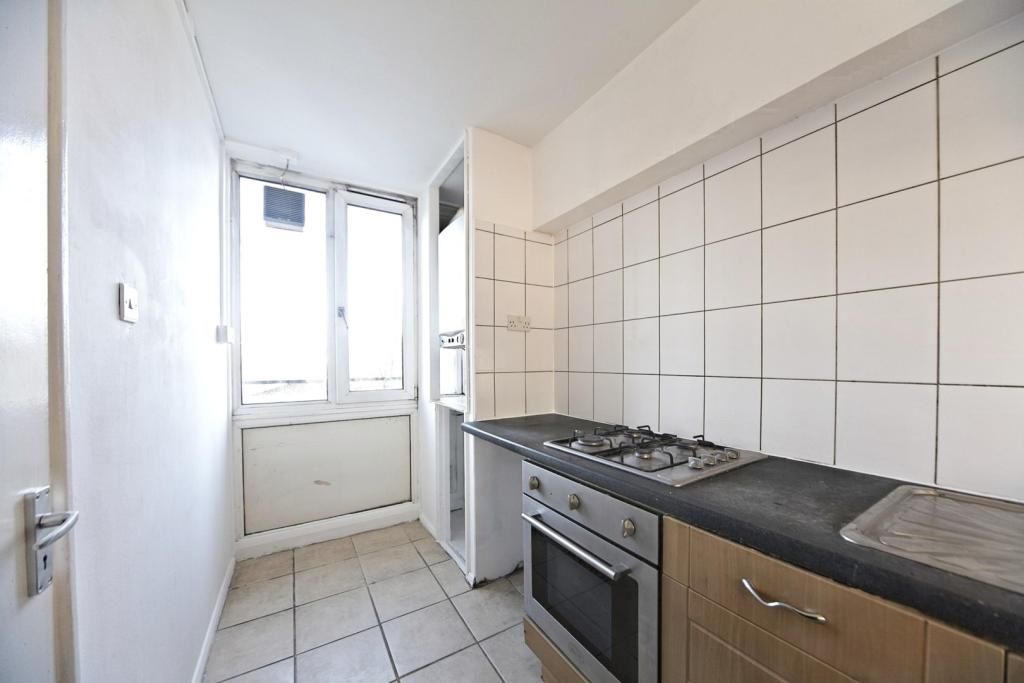 LONDON, SW17 8ED - Online Auctions