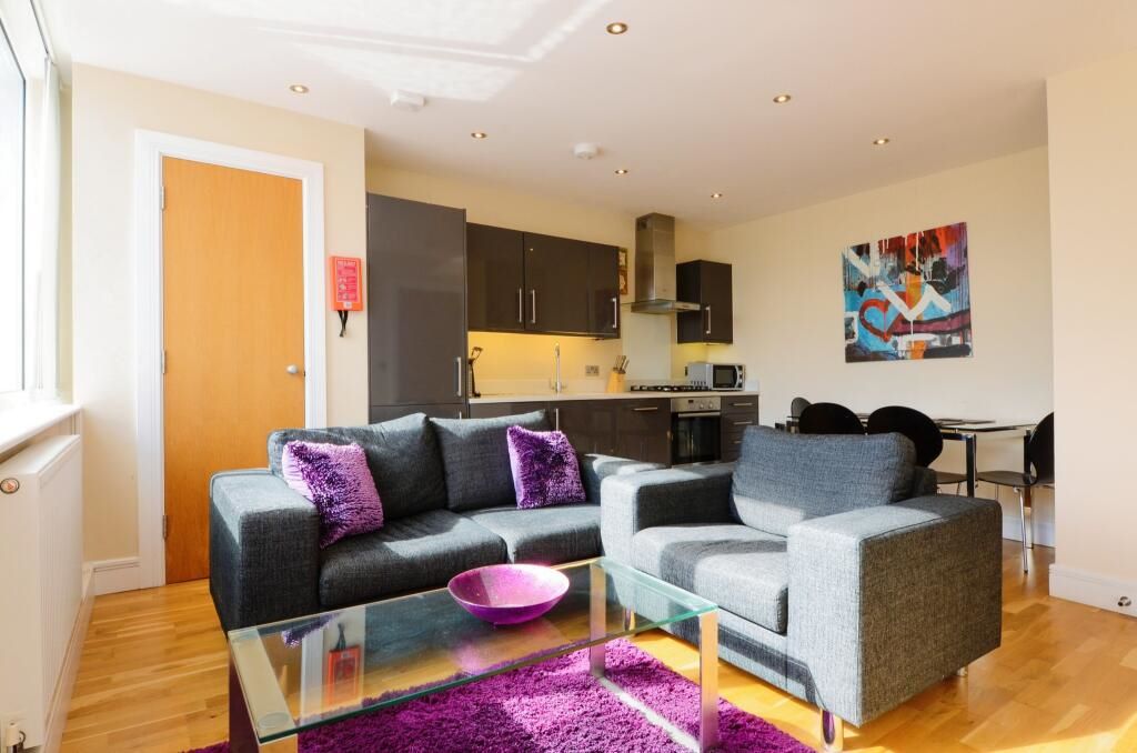 Flat 30/Baldwin House 2 Gayton Road, Harrow, Middlesex, HA1 2XE